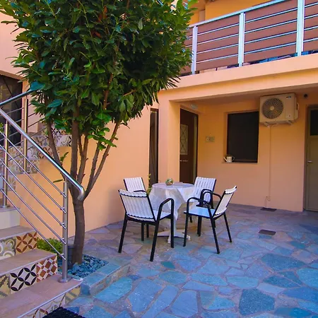 The House Under The Rocks Of Meteora 2 公寓 卡兰巴卡