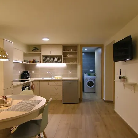 The House Under The Rocks Of Meteora 2 * Καλαμπάκα