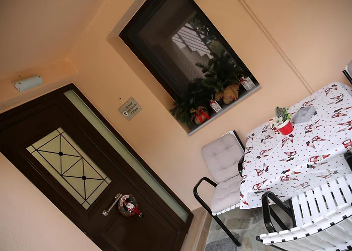 The House Under The Rocks Of Meteora 2 Apartment Kalambaka